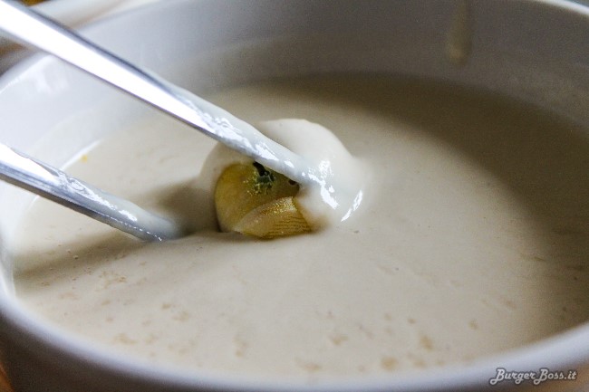 Chili Cheese Bites, con salsa al formaggio e Jalapeño