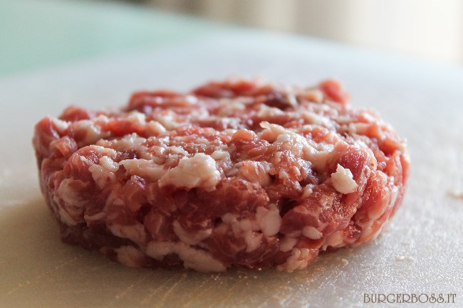 Come tritare la carne al coltello