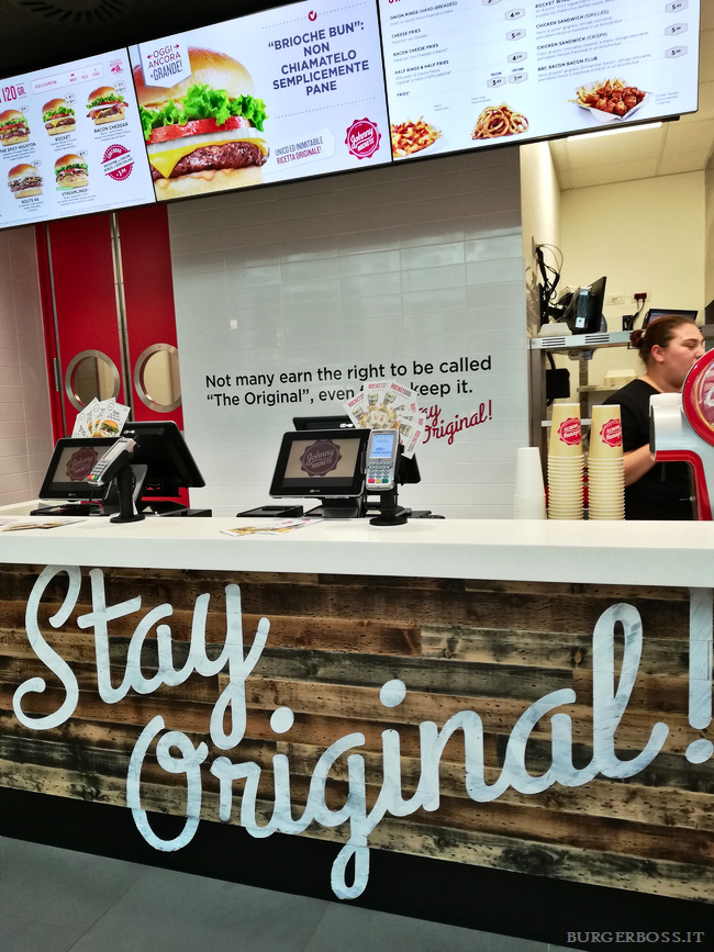 recensione johnny rockets verona