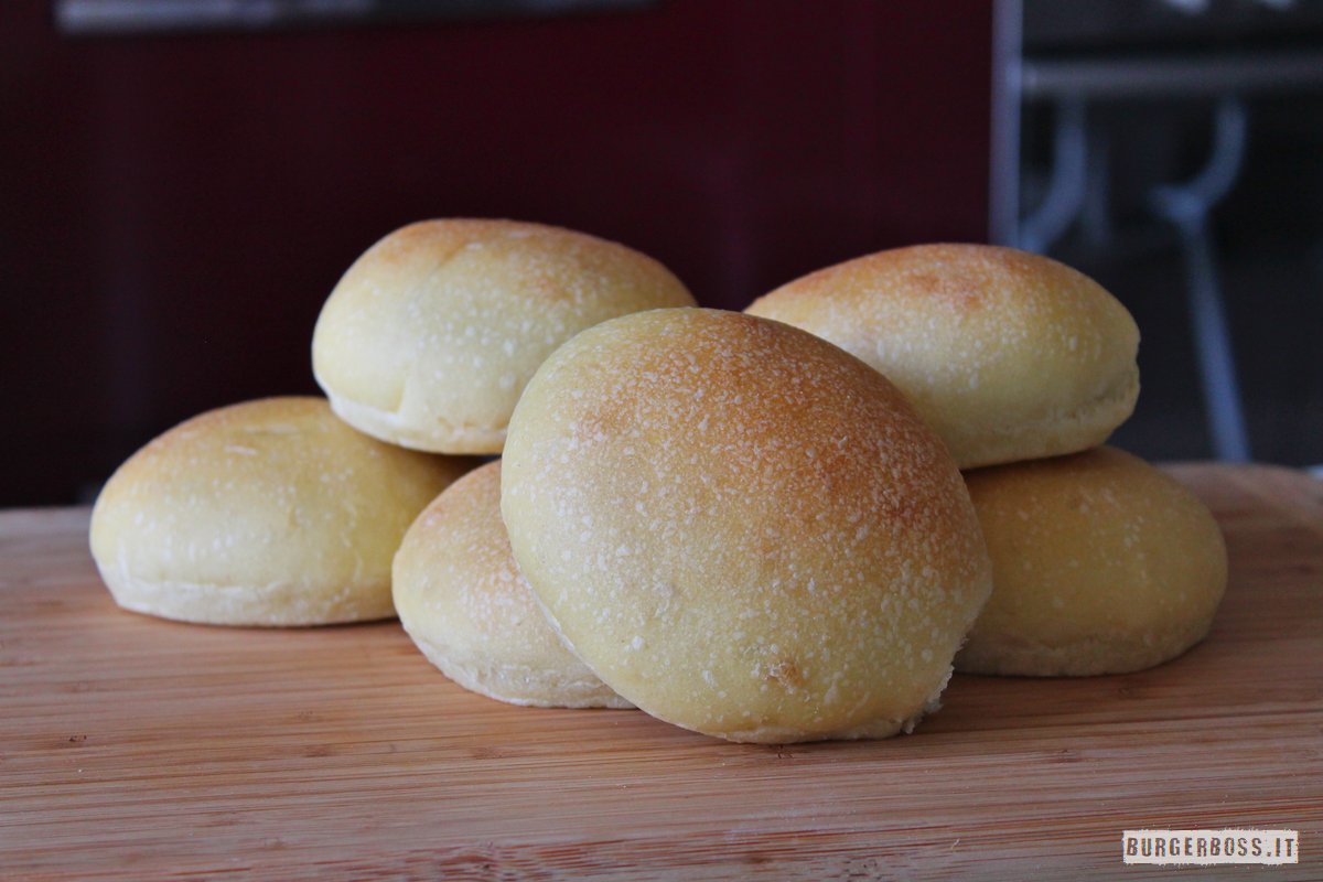 Panini per hamburger con semola rimacinata